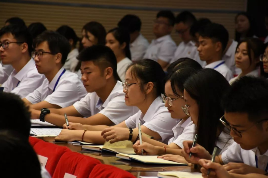 有才有颜的陈慧婵,是当代大学生应该学习的榜样ecj高三学习网-高考