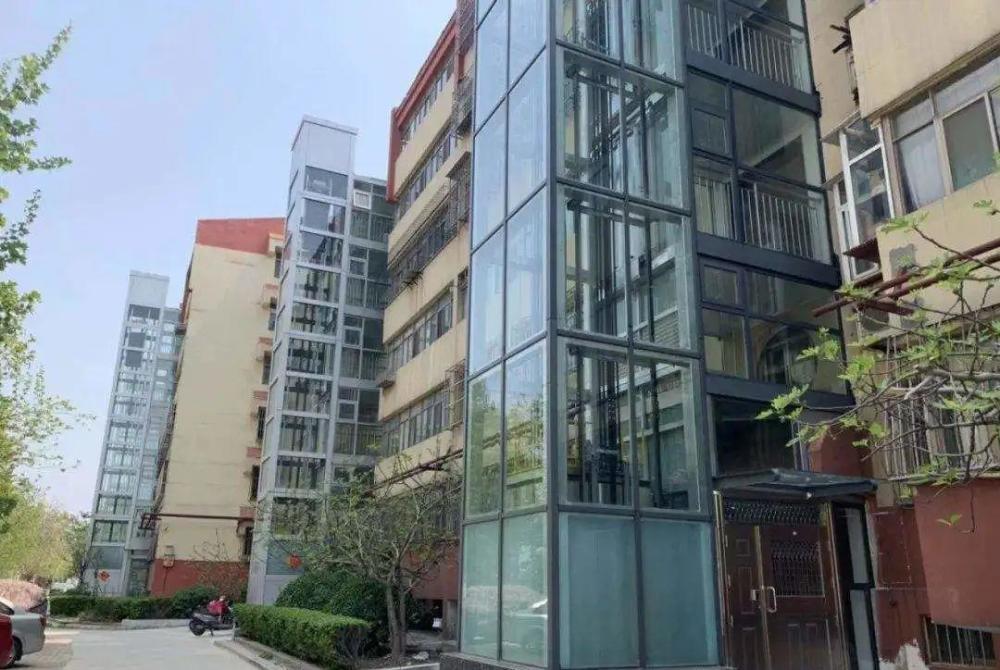 老旧小区加装电梯不用争新方案提出后全楼业主都不反对了