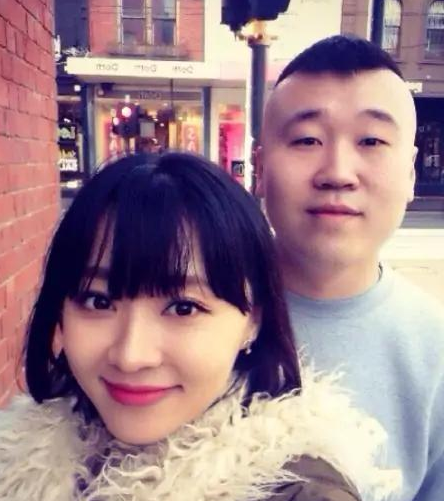 德云社成员集体晒娇妻,最后一张让人酸掉牙:美女配野兽好气人
