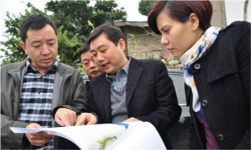 后来通过巴东县年长的村民说起,陈行甲才了解到,原来前任县长刘冰在