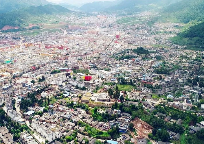 突发云南省丽江市发生地震