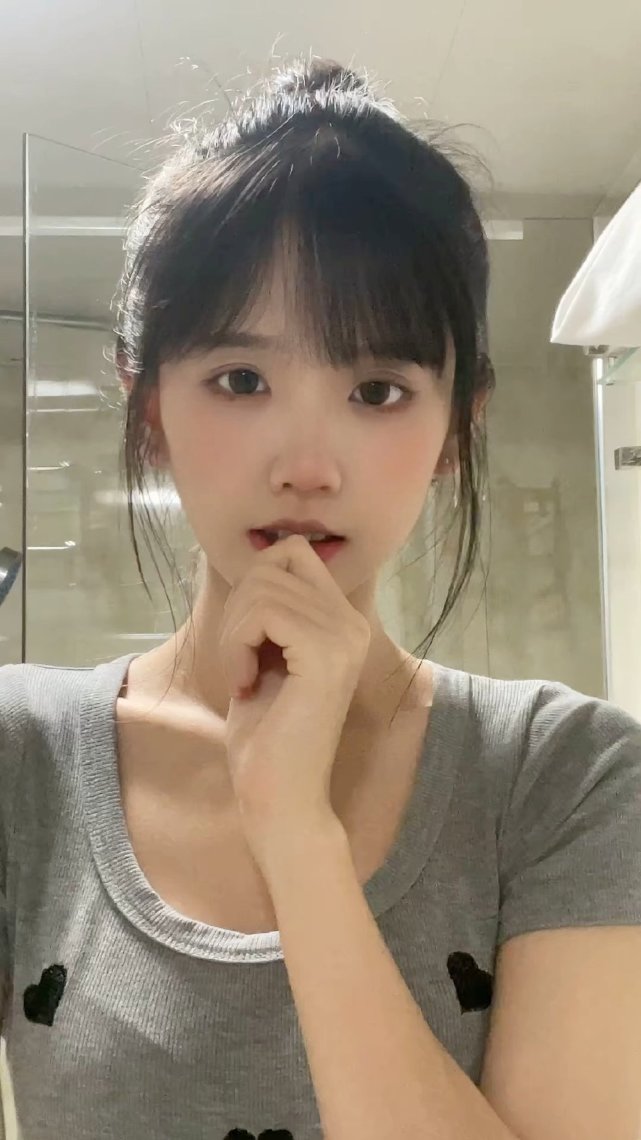 井川里予 壁纸