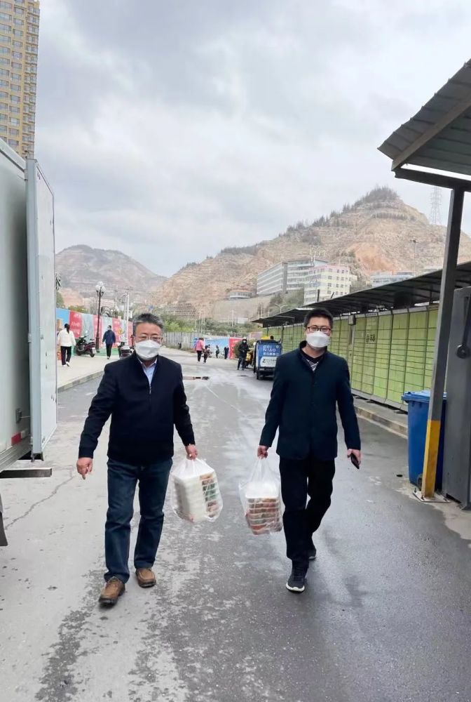 永新集团党委书记,董事长孙立科 党委副书记成炳彦