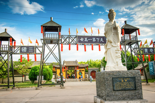 甘肃临洮,陕西省米脂县,山西省忻州市的木芝村四个地方都有貂蝉的相关