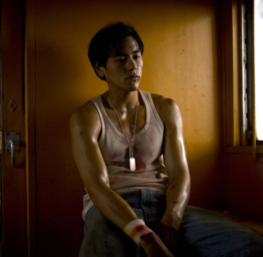 拍摄《激战》的时候,彭于晏又特意拜师学艺,学习了许多格斗技巧,包括