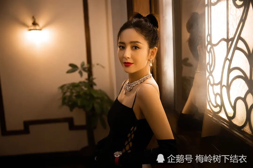 佟丽娅宝格丽晚宴写真图集