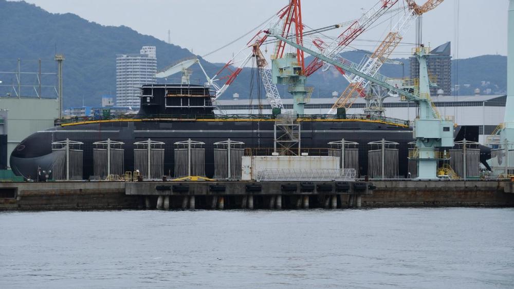 10月14日,日本海上自卫队第二艘大鲸级潜艇在川崎