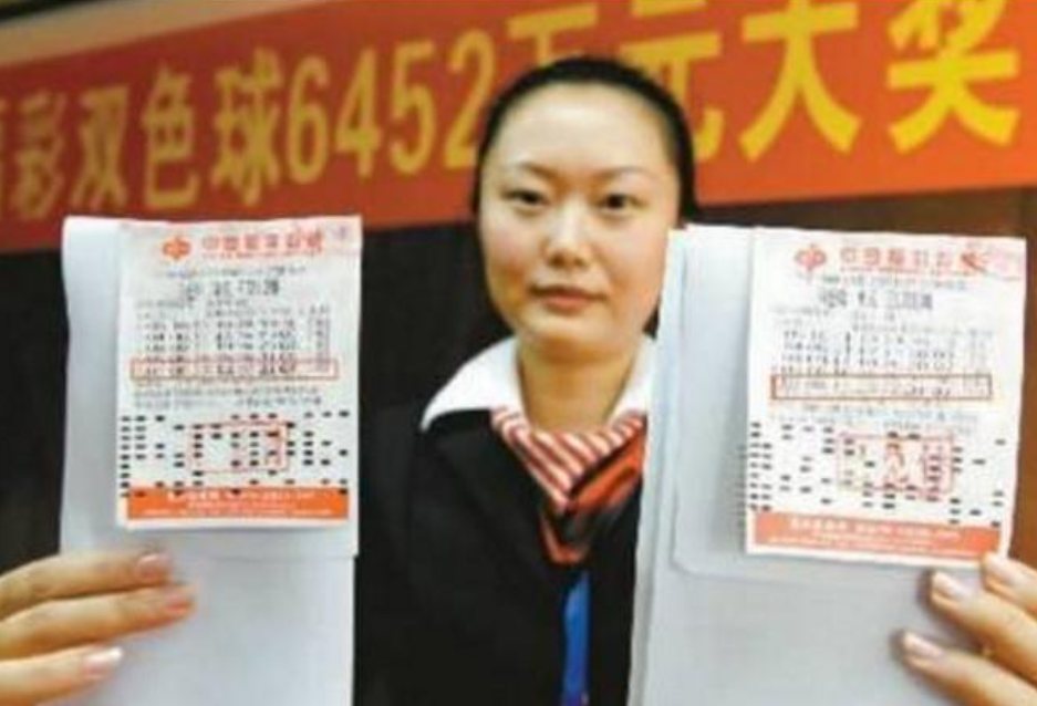 河北彩民花20元买彩票中1111万大奖购彩过程很惊险