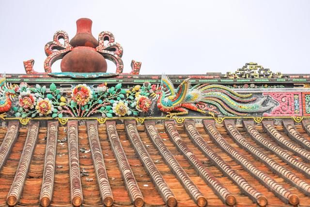 潮州开元寺,看潮汕嵌瓷文化,屋顶最亮丽的风景线