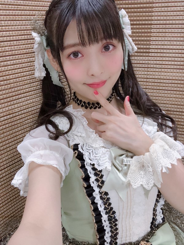 同时在11月份的情报里也提到了一件事,那就是卡尔蜜拉的cv上坂堇会