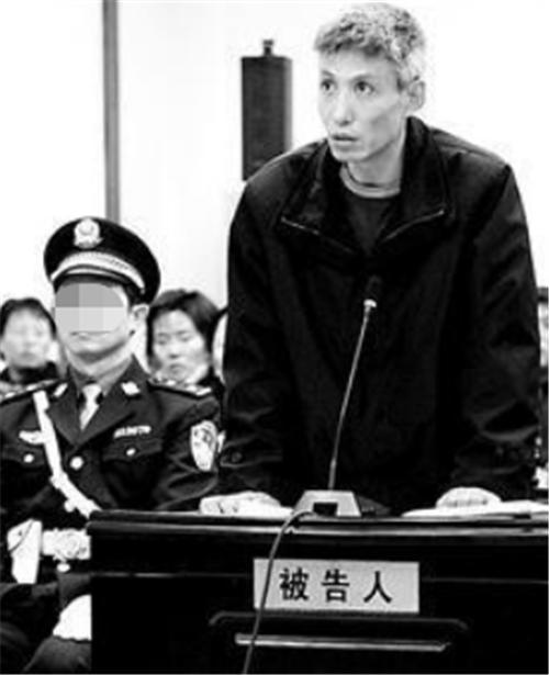 沈阳"黑老大"刘涌:被捕后14位律师帮他减刑,法院是怎么判的?