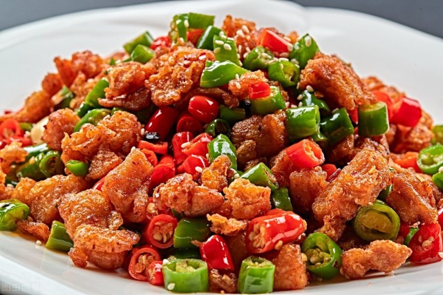 晚上不知道吃什么炒个香辣入味的辣椒炒鸡丁简单家常快手菜