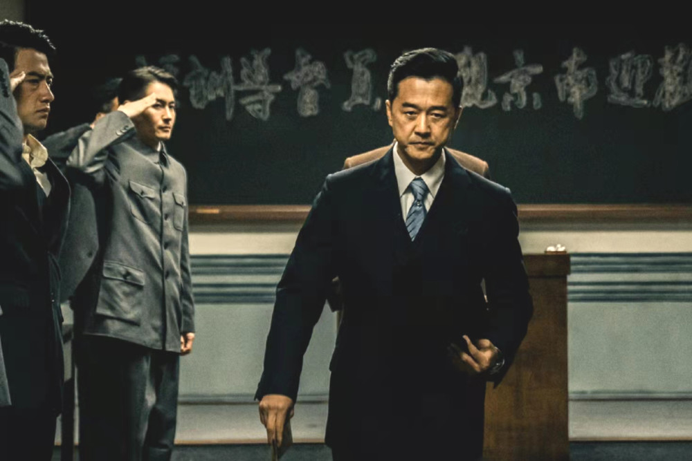 《前行者》中的配角太强大,连公寓老板娘清姐的扮演者都来头不小