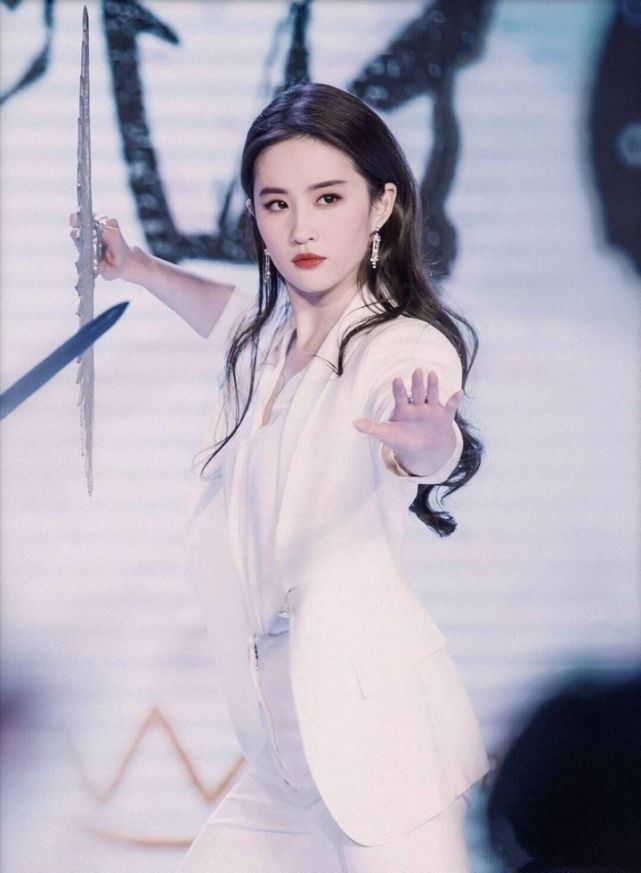 刘亦菲绝美出圈神图!快收藏