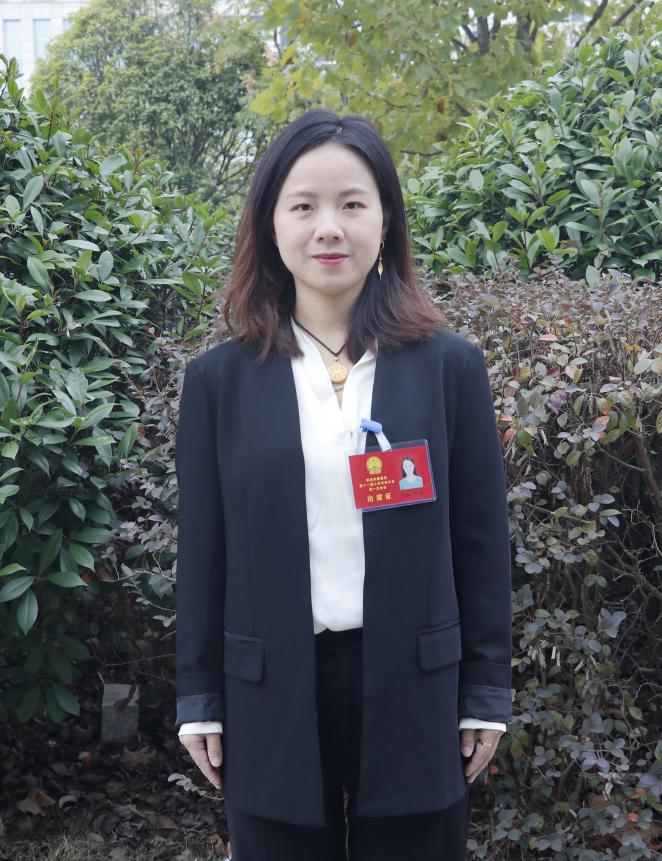 区人大代表,湖南源容开生态农业股份有限公司 董事长 肖源