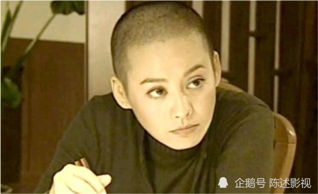 现在的女扮男装,真的不忍直视,加个胡子就是男装了,真把观众当傻子.