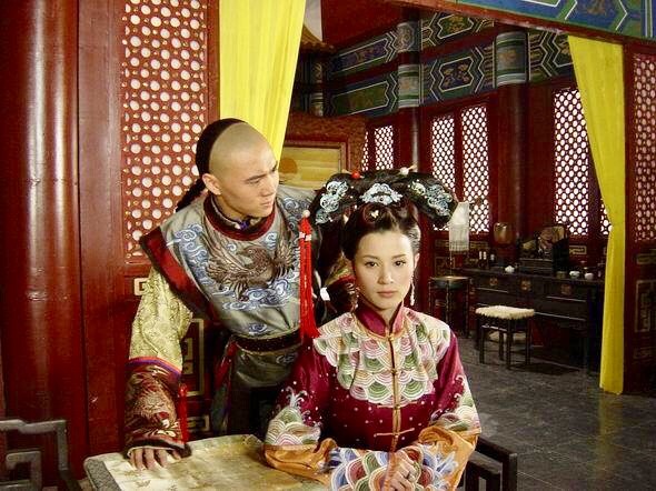 这个时候,四阿哥胤禛在生母心中的地位逐渐被十四阿哥胤禵所取代,加