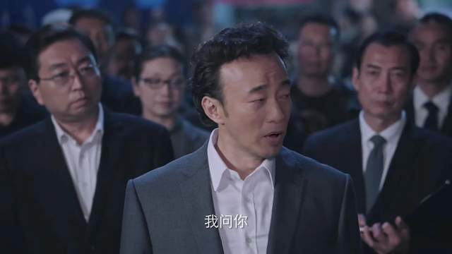《突围》中的吕德光,人设崩塌,处处透着违和感,和前作