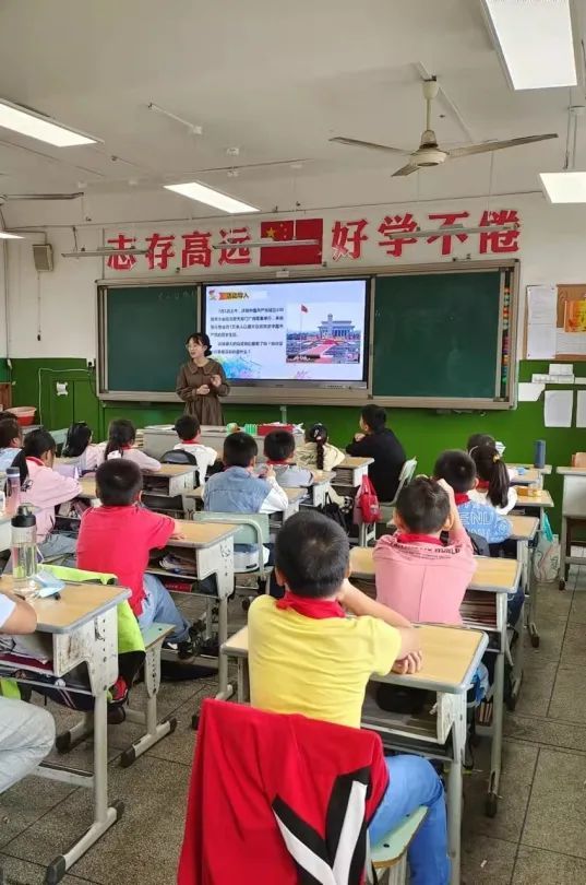 "双减"进行时(十八)诸葛小学勤学有道"双减"致远