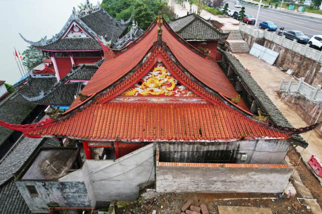 城市记忆|泸州主城区悬在长江边的"百年古寺,去过么?