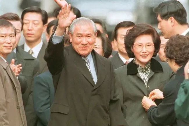 悼念韩国前总统卢泰愚去世任内见证中韩建交