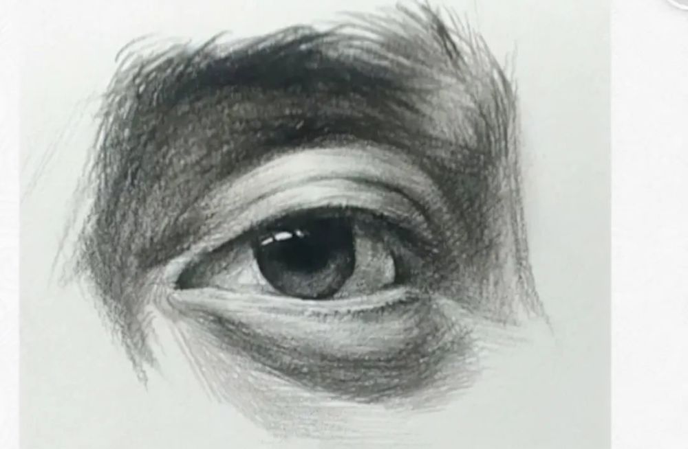 学会这些方法,素描也能画出水灵灵的眼睛