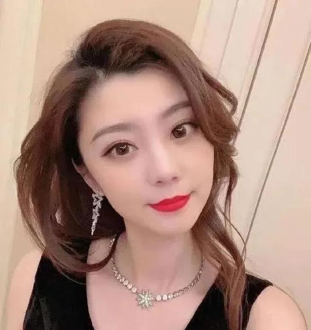 浙江卫视"七仙女",光鲜的背后是汗水,她们的辛苦你不一定了解