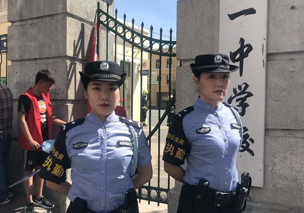 辅警待遇不高也没编制,为啥大学生争相报名?有机会转正式编制吗?