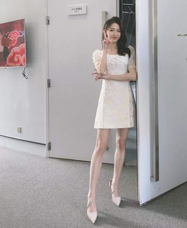 一品丨腾讯美女主播 雪儿:小家碧玉!你喜欢吗?