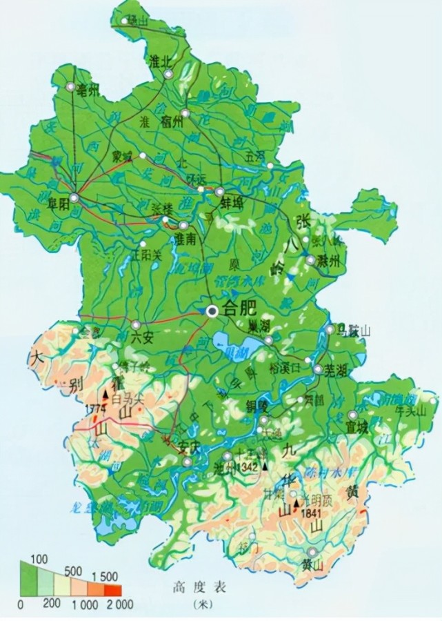 安徽地势西南高,东北低,长江,淮河横贯全省,大致可分为淮北平原,江淮