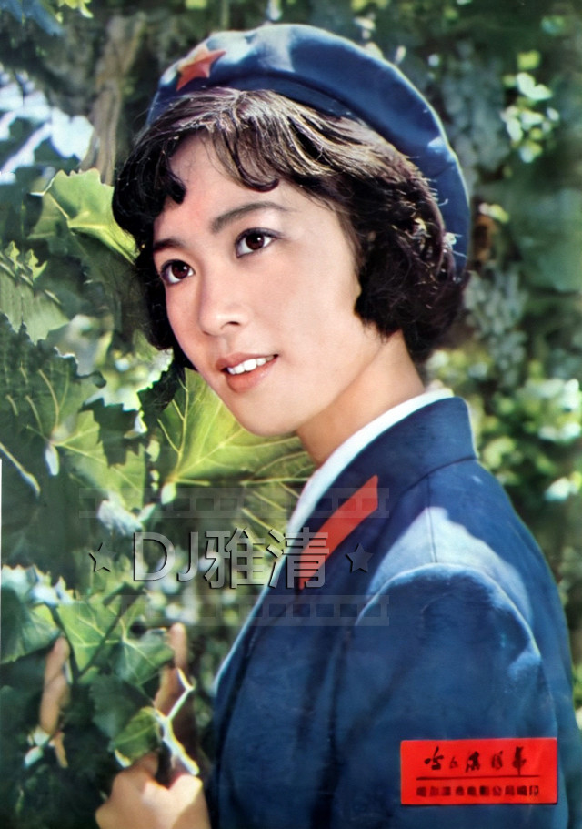 43张老照片记录美人龚雪的四季风采天然大美女浓妆淡抹总相宜