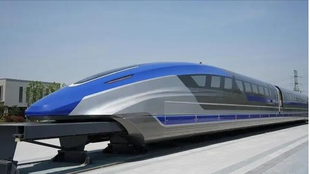 国产超级高铁打破世界纪录最高时速620日本酸了