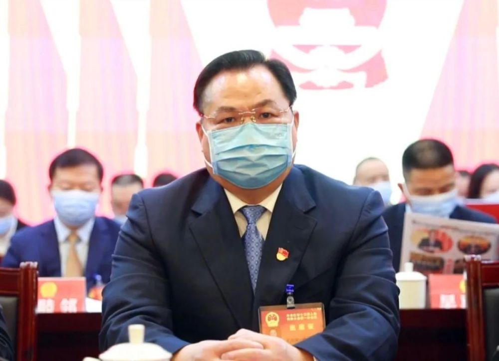 头条丨冷水江市十三届人大一次会议胜利闭幕 曾伯怡讲话