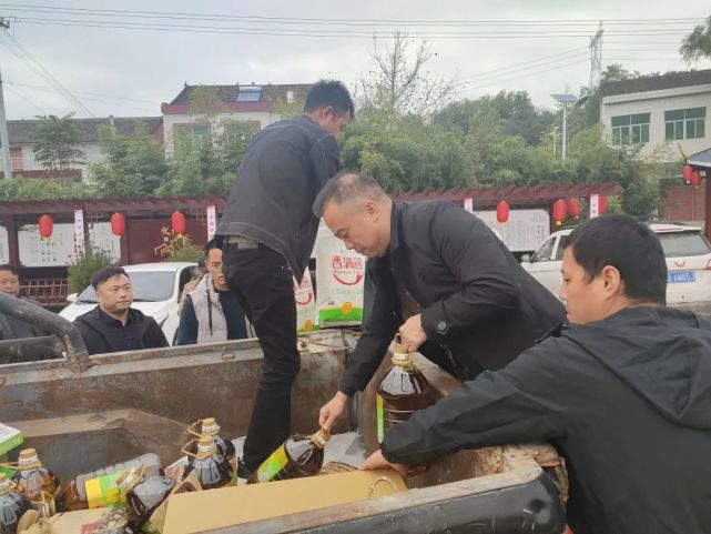 西安晨坤建筑工程有限公司,西安晨坤秦明建筑垃圾清运有限公司为村