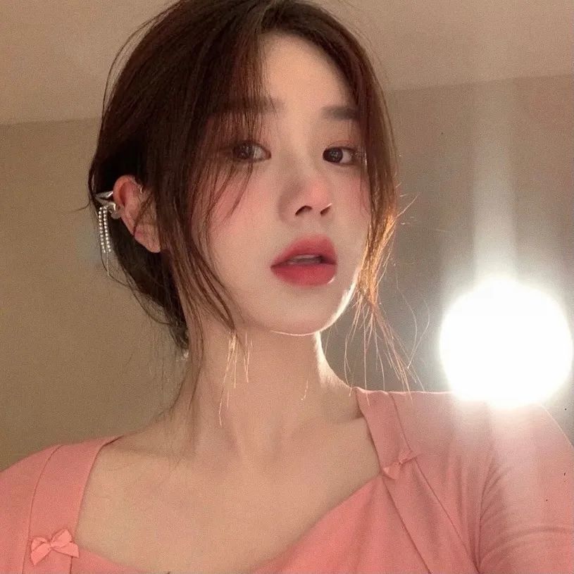 女生头像每天给自己一个笑脸告诉自己要开心