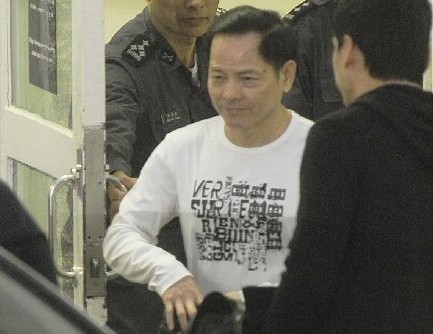 "澳门教父"尹国驹巅峰时期有多狂?手握10万小弟,张子强向他下跪