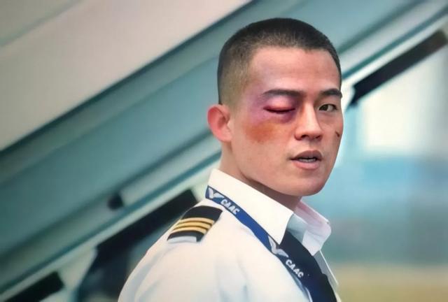 让他有更多的可塑性,能够在各式各样角色中演绎的游刃有余,《建国大业