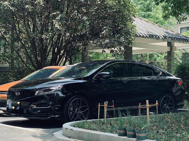 三缸又何妨浙江小伙爆改黑武士吉利博瑞星芒轮毂太帅了