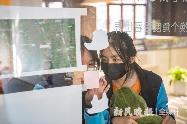 男生王勤业,谢鑫皓,姚思源,谢伯涛设计的一套水岸交通系统连通徐汇