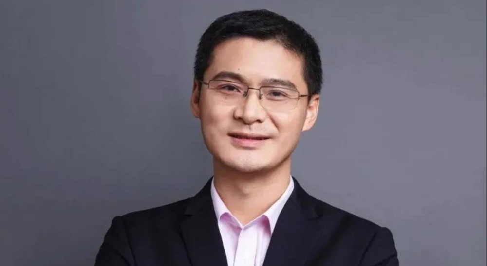 从复旦女神陈果,到法外狂徒罗翔,"公知"为何都逃不过人人喊打?