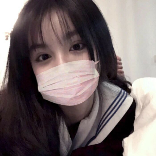 男孩子很难拒绝的戴口罩女头