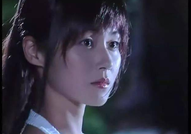 我和僵尸有个约会23年50岁万绮雯美腿依旧嫁给小编剧定居莫干山