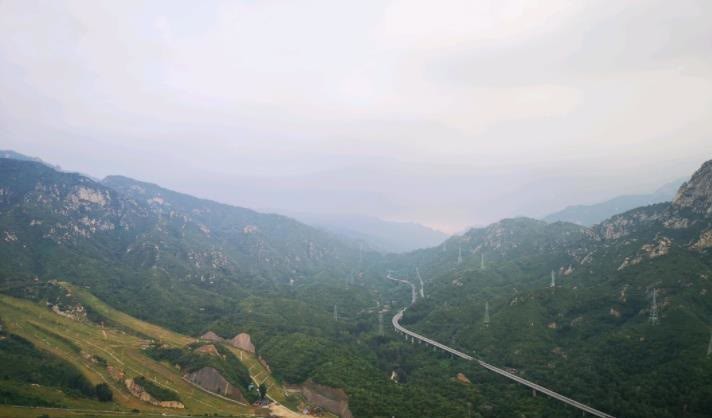 北京怀柔,徒步登山,长城遍布,山中的隐秘幽谷,却能露营烧烤