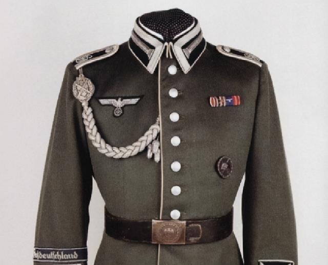 二战德军的军服设计者是谁?华丽的军服外表下,是罄竹难书的罪恶