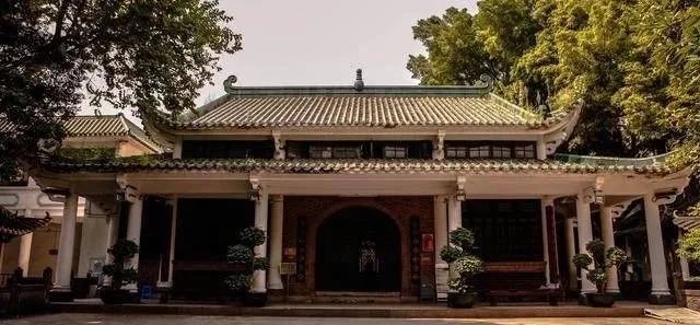 广州怀圣寺,建于627年,1300年前伊斯兰教创立伊始,由