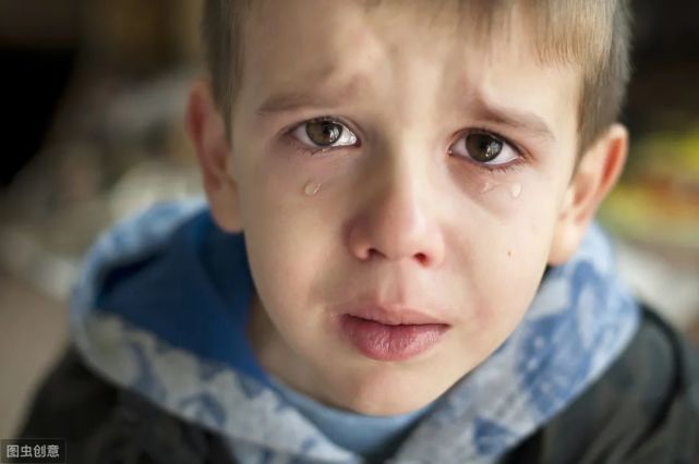 心理学:四个小孩在哭,哪个更伤心,测你内心隐藏了多少