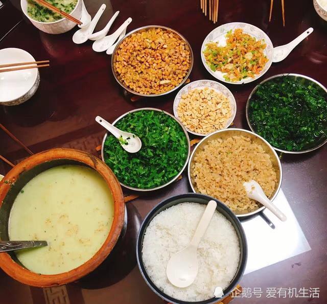 揭西河婆擂茶河婆作为揭西客家中心,至今尚保持着"米骨茶""米呈茶""