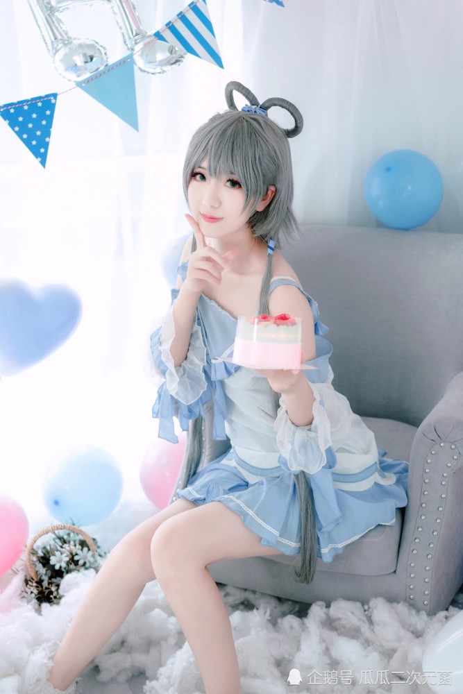 cosplay欣赏丨洛天依生日丨想吃蛋糕吗
