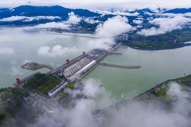 比三峡水电站还牛?中国克服重重困难建墨脱水电站,意义有多大?