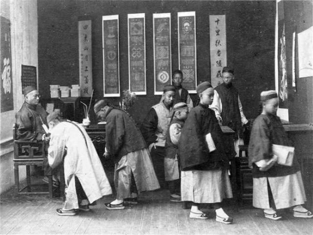 中国最后一位太监的一生割完昏迷3天醒来却得知皇帝退位了